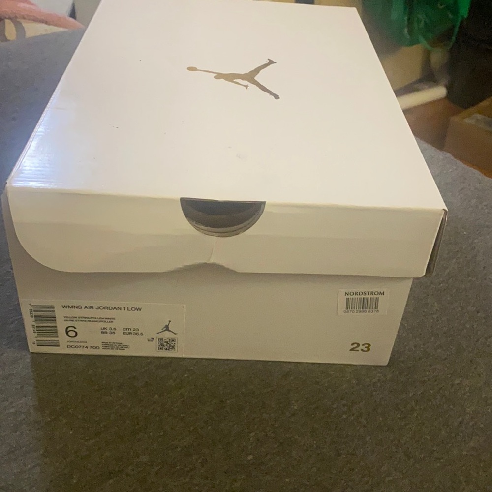Air Jordan 1 low